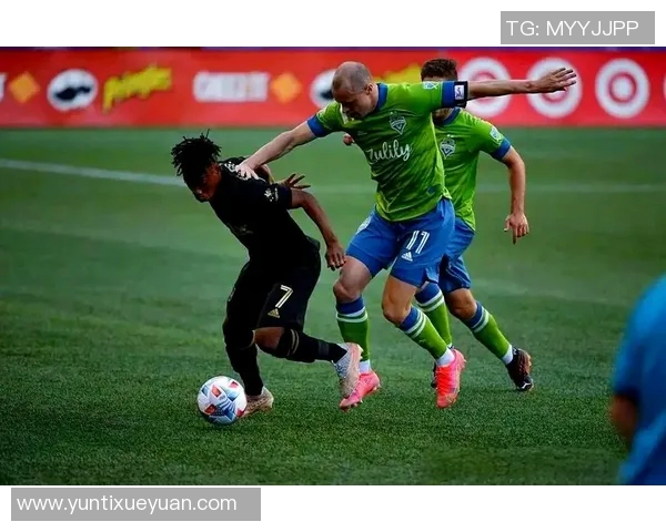 洛杉矶FC与波特兰的激烈对决即将上演球迷热情高涨