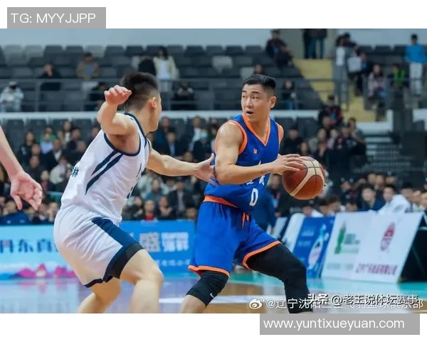 高诗岩：从青涩球员到篮球明星的成长之路与奋斗故事