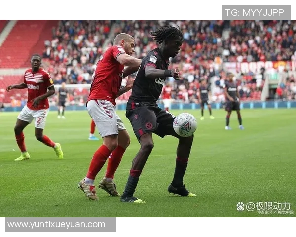 里昂主场迎战费内巴切决战欧联杯小组赛争夺激烈展开