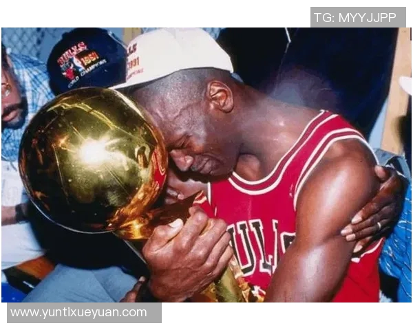 0809赛季热火与骑士对决回顾球星表现与精彩瞬间全解析 0809赛季热火与骑士对决回顾球星表现与精彩瞬间全解析