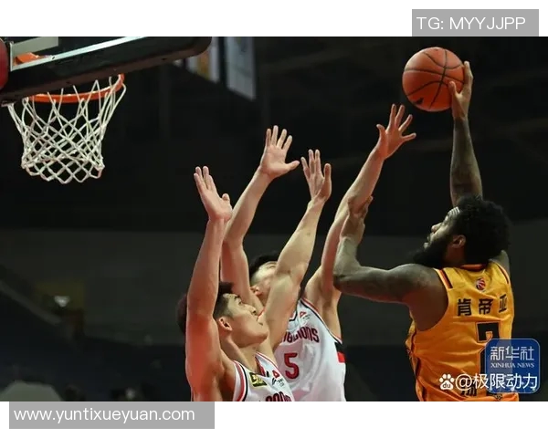 季前赛精彩回放广东队对阵新疆队的激烈对决全程回顾 季前赛精彩回放广东队对阵新疆队的激烈对决全程回顾