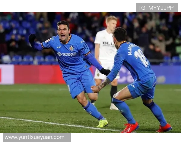 川崎与鹿岛激战正酣精彩直播尽在眼前不容错过